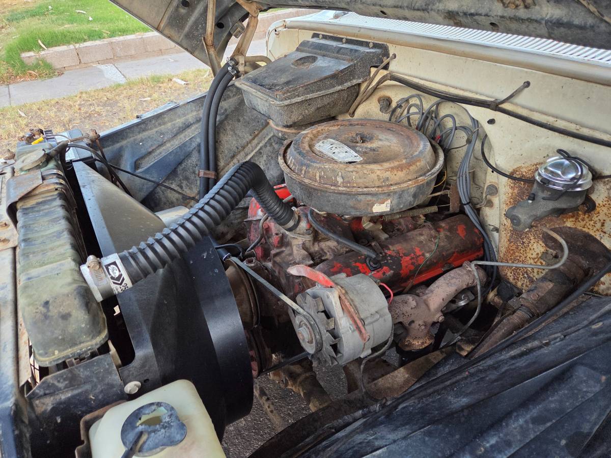 Chevrolet-k10-1966-10