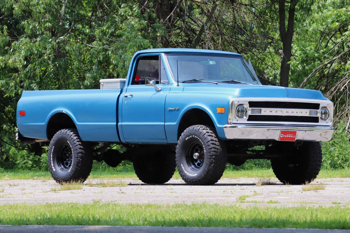 Chevrolet-k10-1969-blue