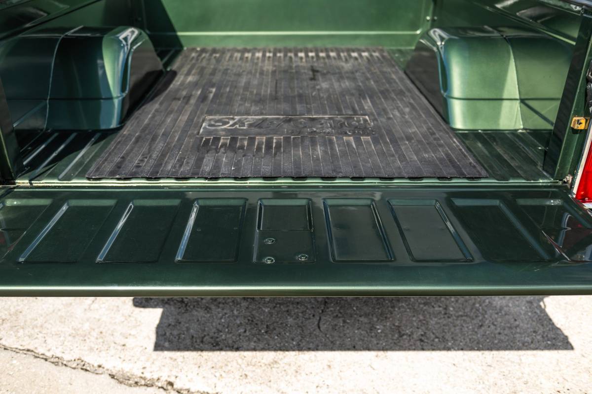 Chevrolet-k10-1972-green-3