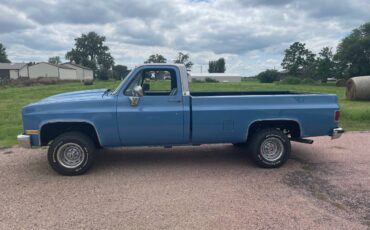 Chevrolet-k10-1984-blue