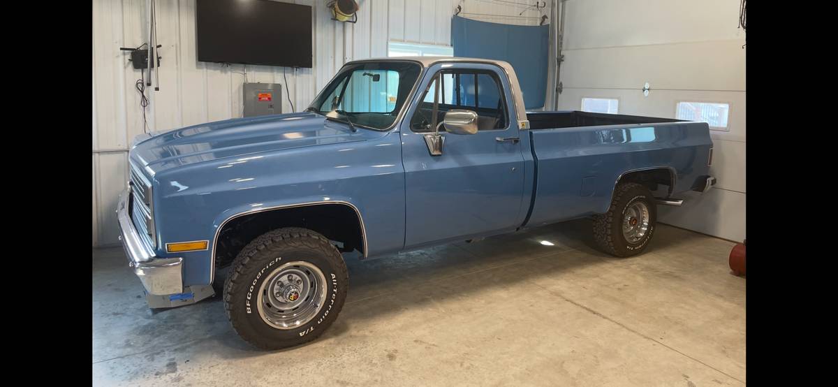 Chevrolet-k10-1984-blue-4