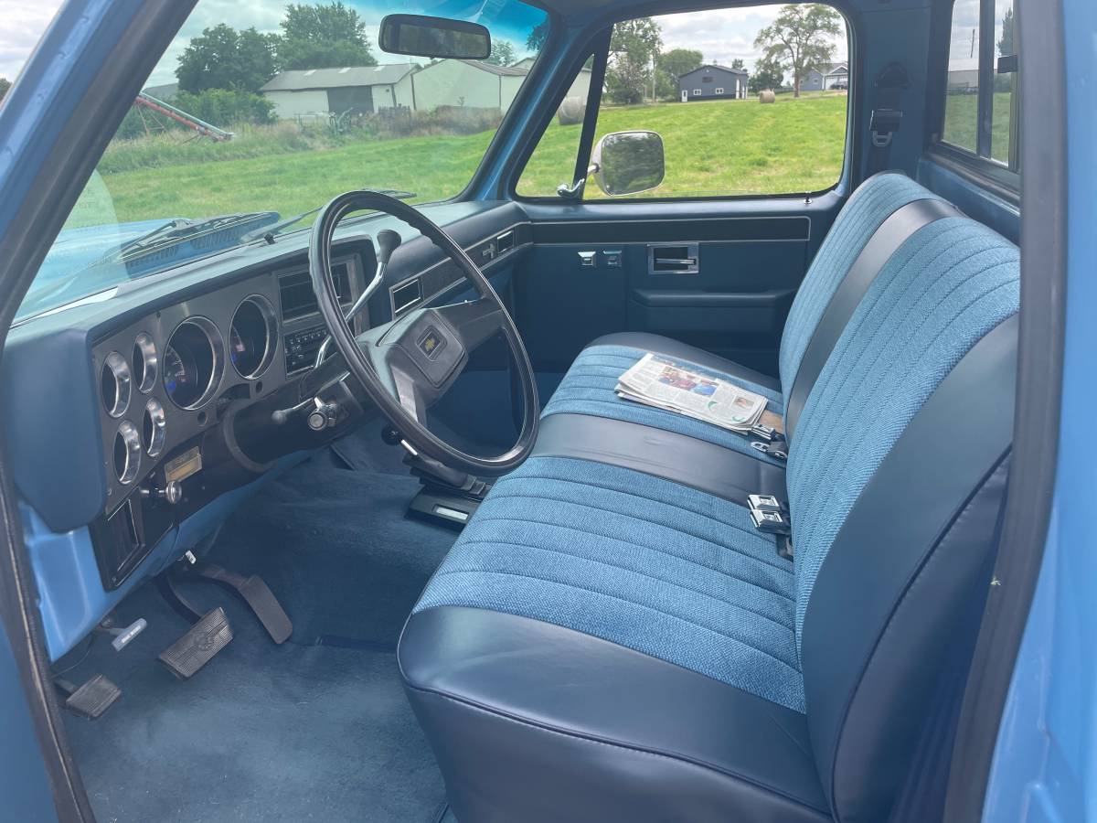 Chevrolet-k10-1984-blue-7
