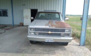 Chevrolet-k10-silverado-1984-silver-1