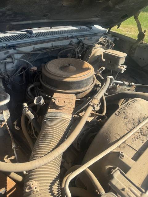Chevrolet-k10-silverado-1984-silver-6