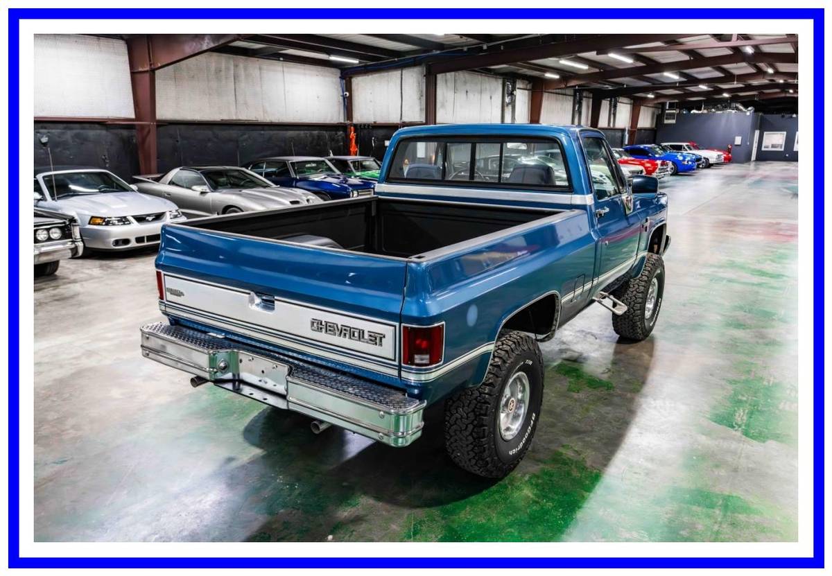 Chevrolet-k10-silverado-1987-blue