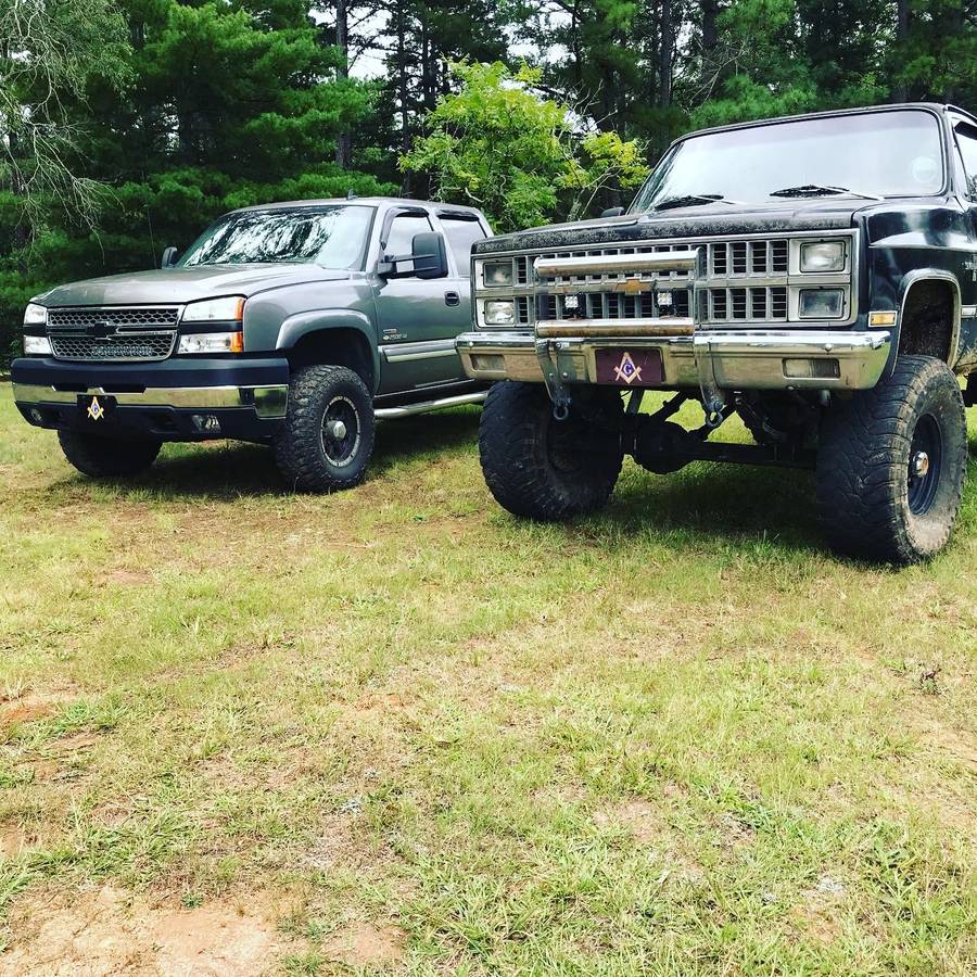 Chevrolet-k10-silverado-4x4-1981-black-1