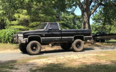 Chevrolet-k10-silverado-4x4-1981-black
