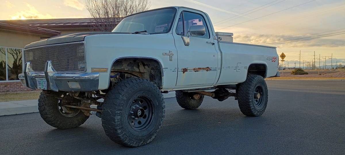 Chevrolet-k10-silverado-4x4-1981-white-20