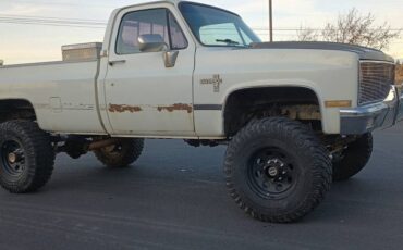 Chevrolet-k10-silverado-4x4-1981-white-21
