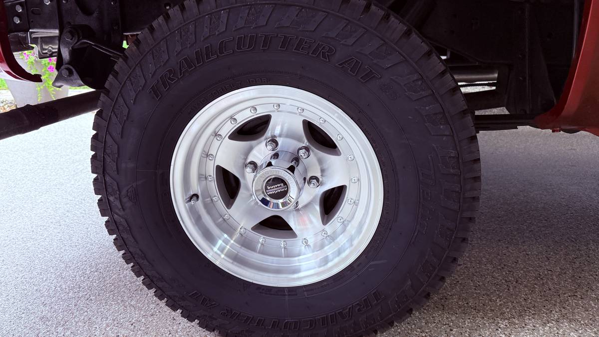 Chevrolet-k10-swb-4x4-1981-red-10