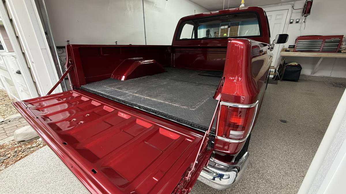 Chevrolet-k10-swb-4x4-1981-red-11
