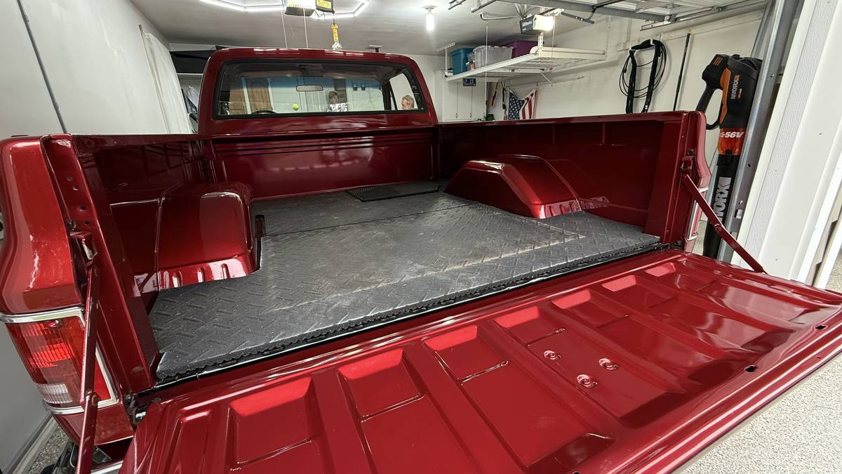 Chevrolet-k10-swb-4x4-1981-red-12