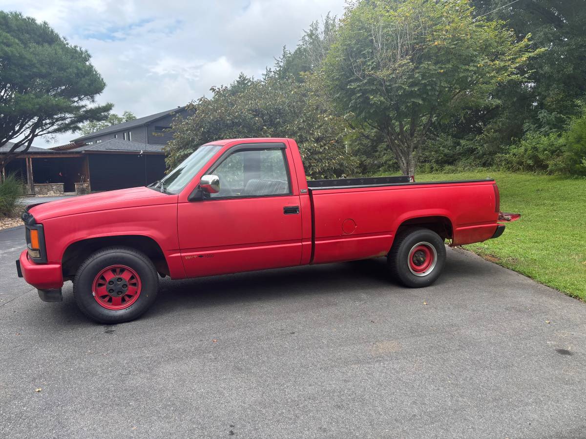 Chevrolet-k1500-1990-red-2