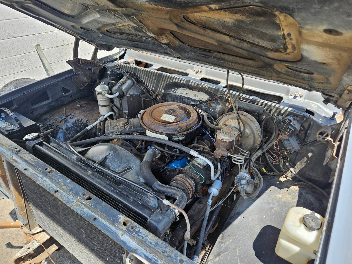 Chevrolet-k20-1980-grey-9