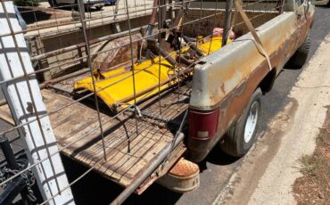 Chevrolet-k20-1981-brown-2