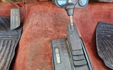 Chevrolet-k20-1985-15