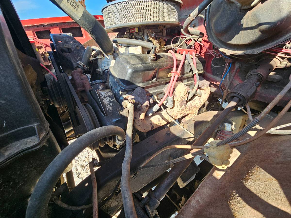 Chevrolet-k20-1985-18