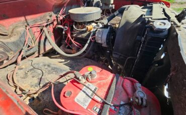 Chevrolet-k20-1985-23