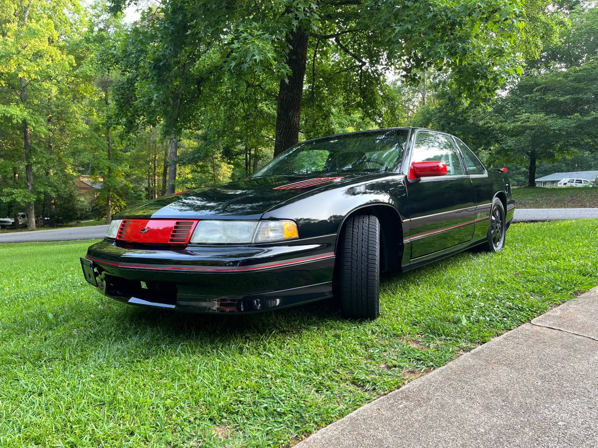 Chevrolet-lumina-z34-1992-black-4
