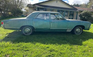 Chevrolet-malibu-1967-blue-2