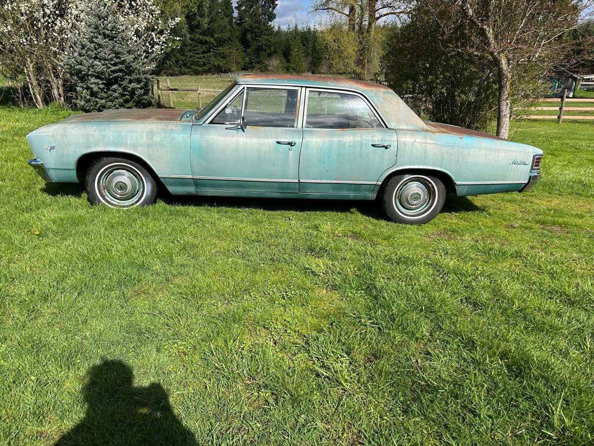 Chevrolet-malibu-1967-blue-6