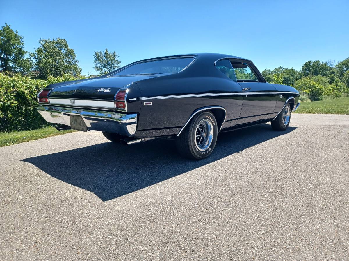 Chevrolet-malibu-1969-black-3