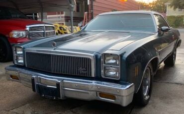Chevrolet-malibu-1977-blue-11