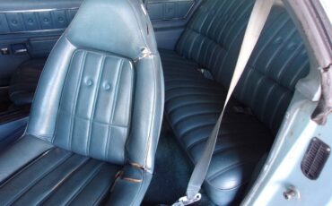 Chevrolet-malibu-classic-1975-blue-12