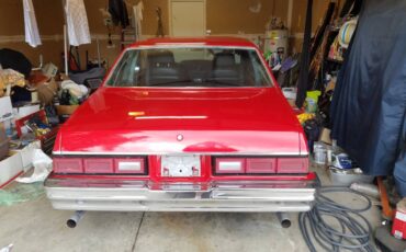 Chevrolet-malibu-classic-1978-red-1
