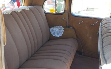 Chevrolet-master-deluxe-1935-brown-4