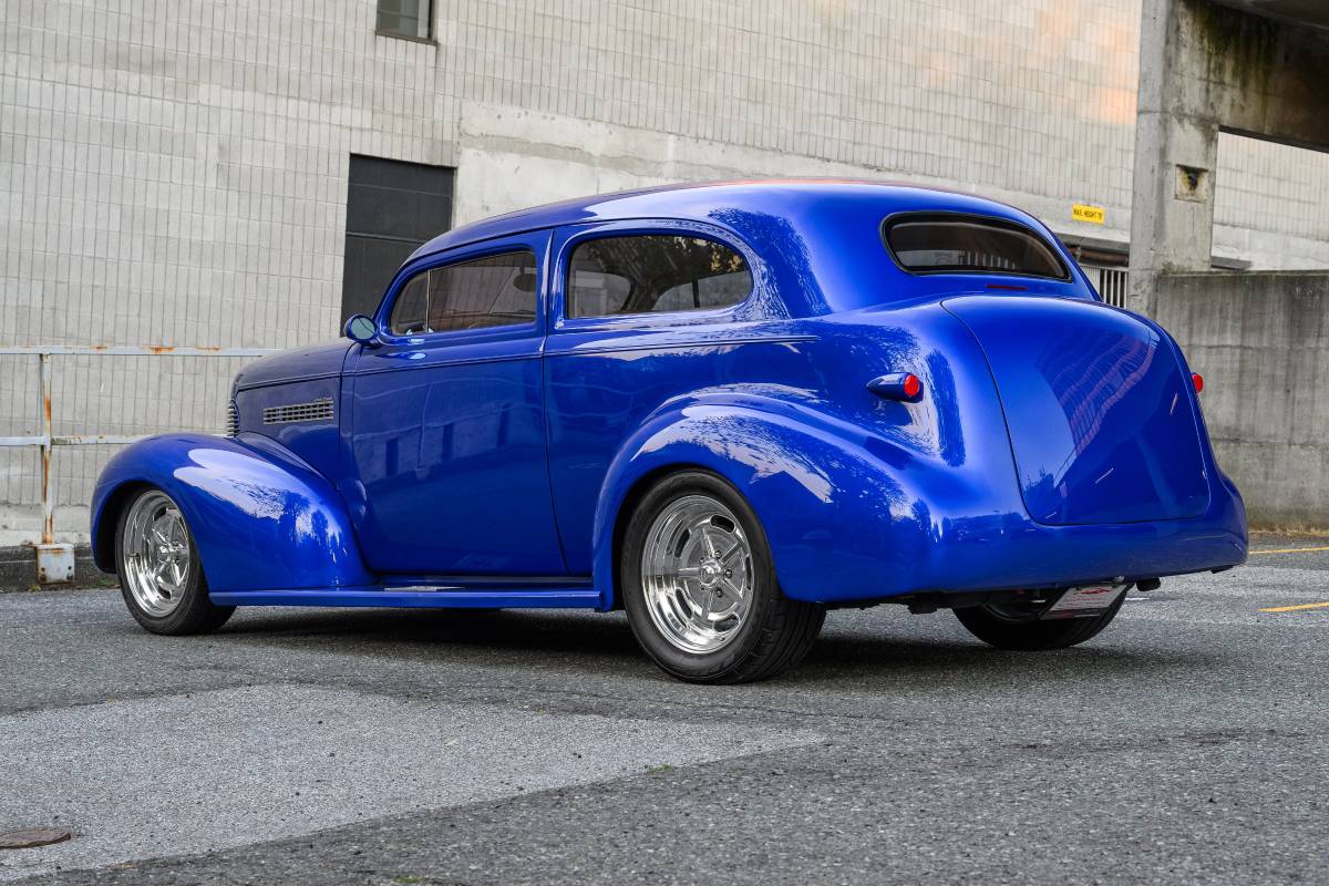 Chevrolet-master-deluxe-1939-blue-10