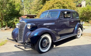 Chevrolet-master-deluxe-2-door-sedan-1937-blue