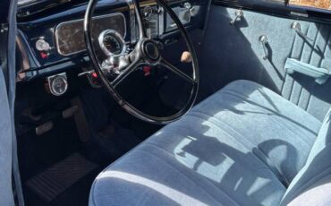 Chevrolet-master-deluxe-2-door-sedan-1937-blue-4