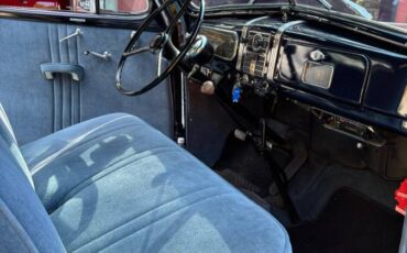 Chevrolet-master-deluxe-2-door-sedan-1937-blue-7