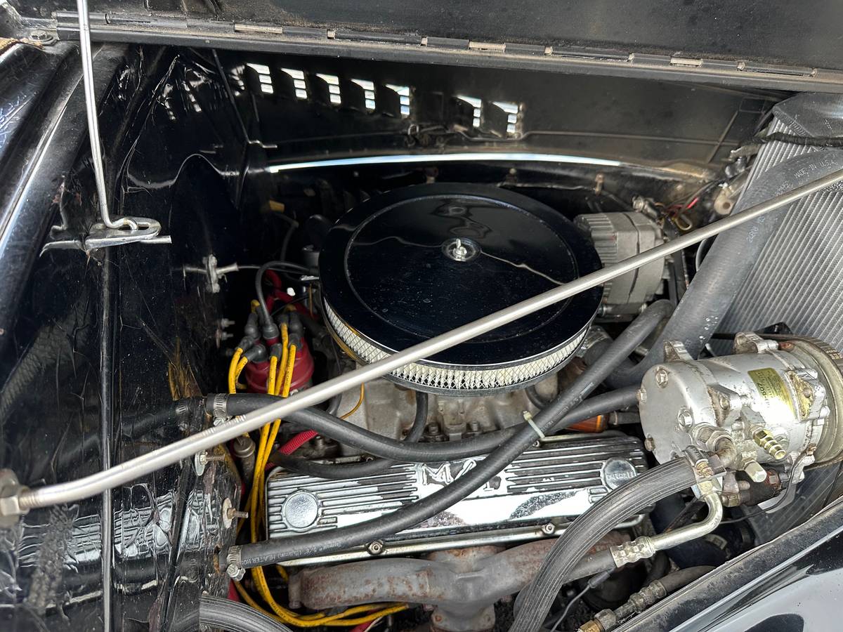 Chevrolet-master-deluxe-coupe-1939-black-17