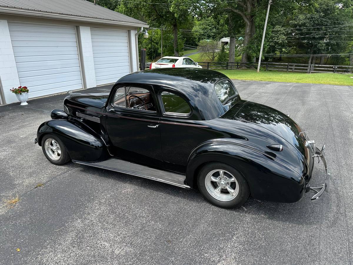 Chevrolet-master-deluxe-coupe-1939-black-23