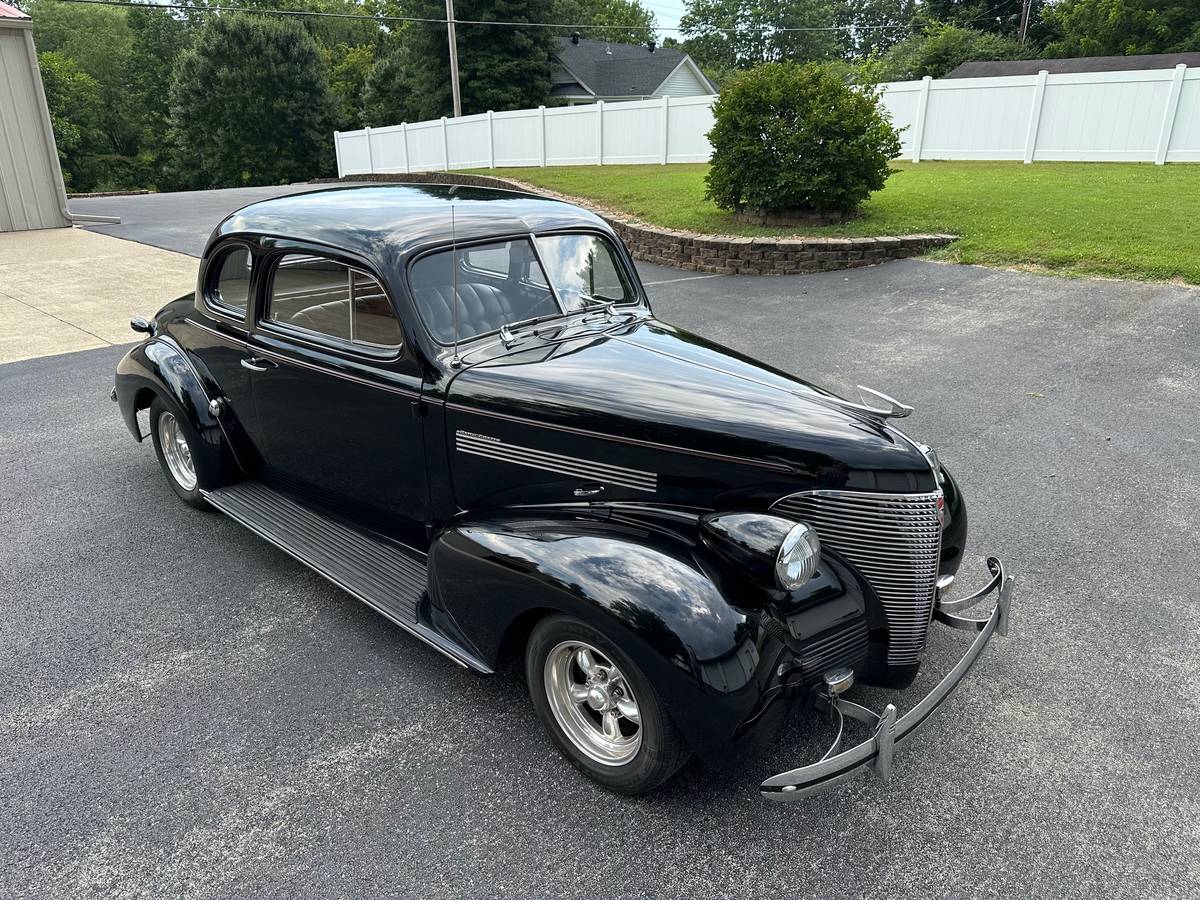 Chevrolet-master-deluxe-coupe-1939-black-6