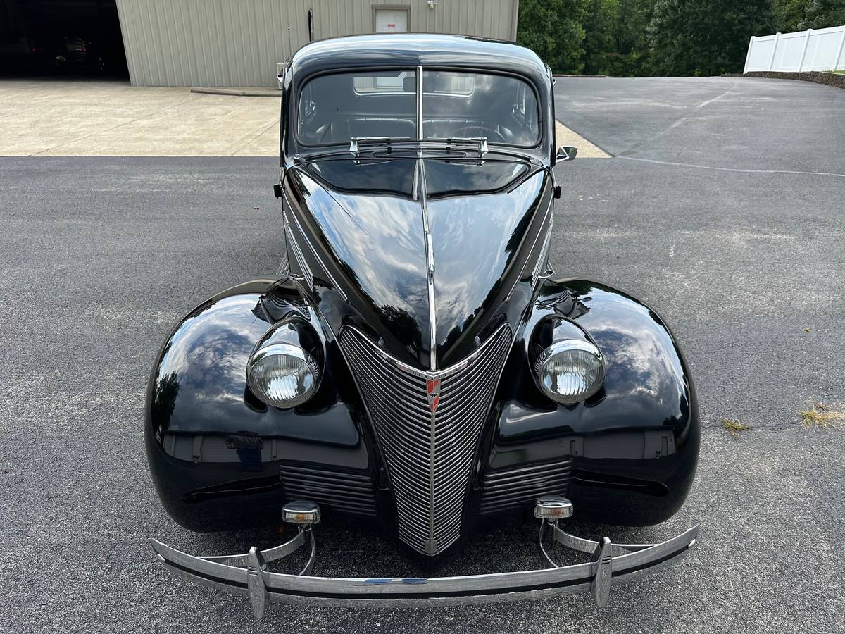 Chevrolet-master-deluxe-coupe-1939-black-8