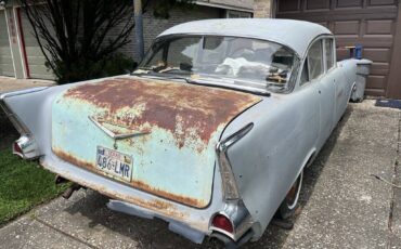 Chevrolet-model-210-4-door-1957-3