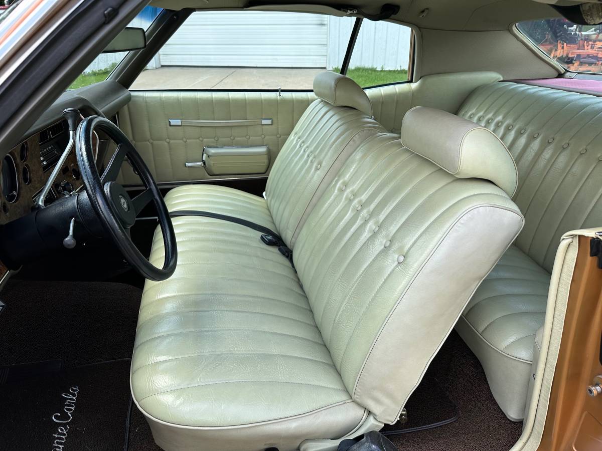 Chevrolet-monte-carlo-1972-10