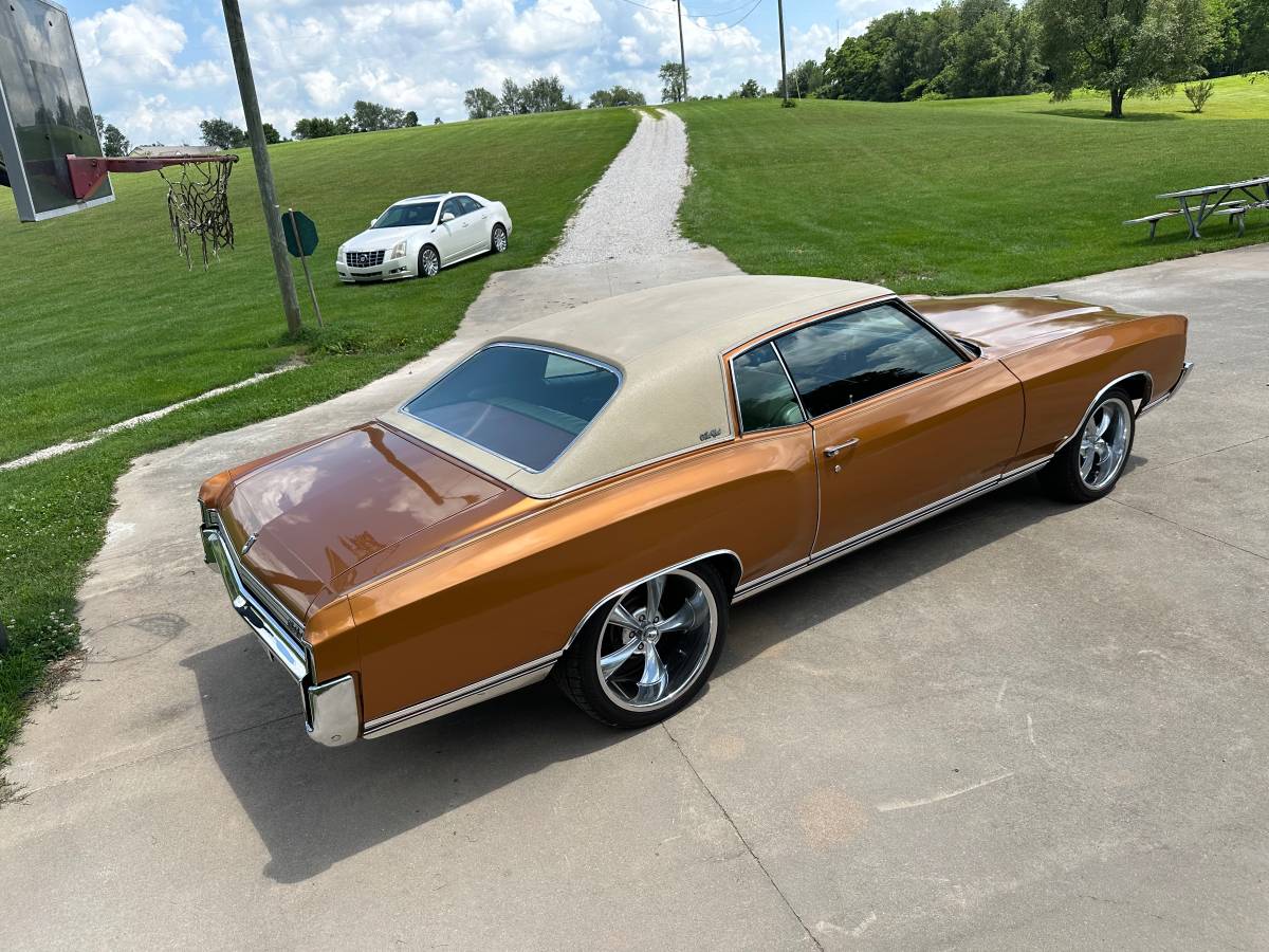 Chevrolet-monte-carlo-1972-21