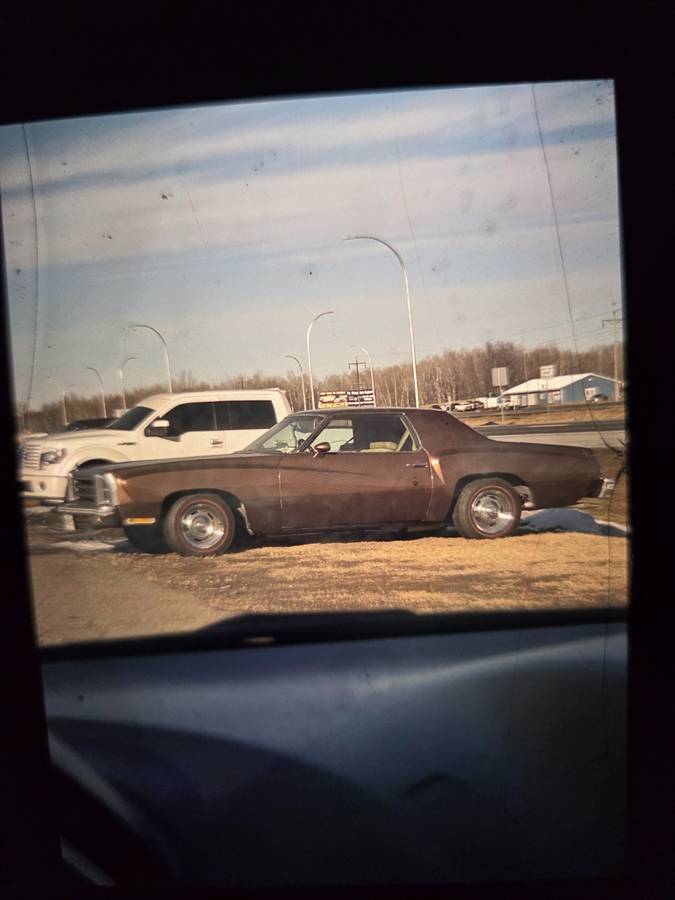Chevrolet-monte-carlo-1977-brown-1
