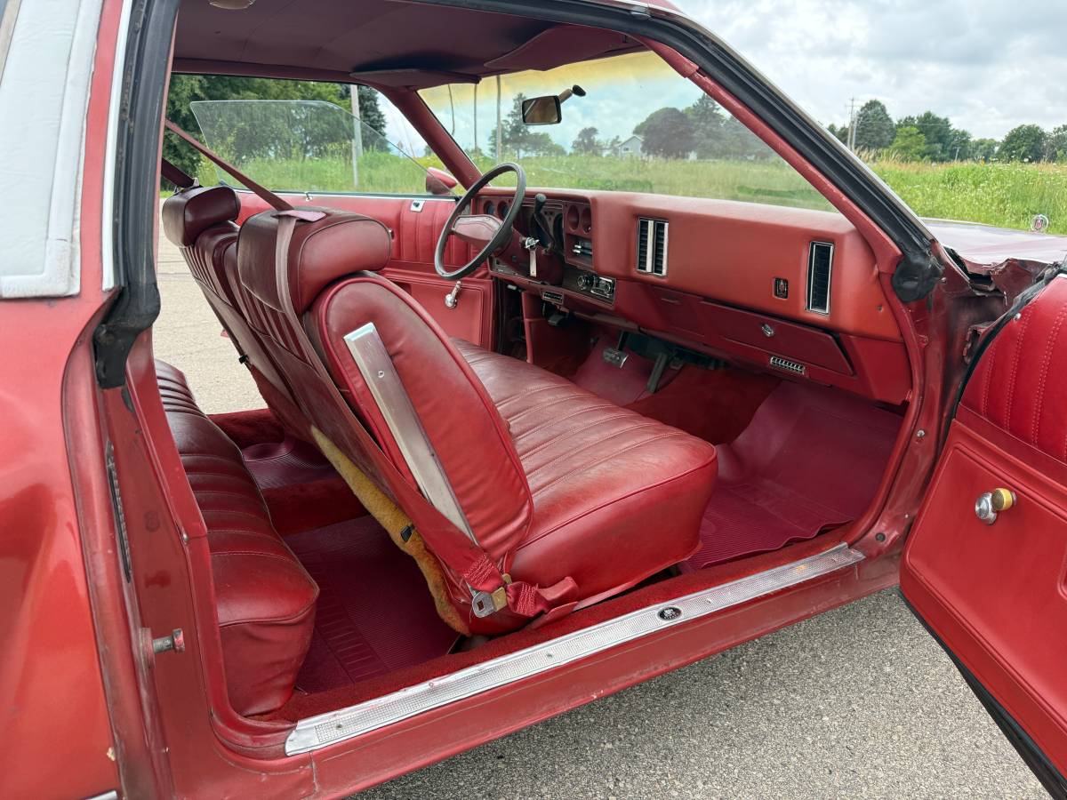 Chevrolet-monte-carlo-1977-red-14