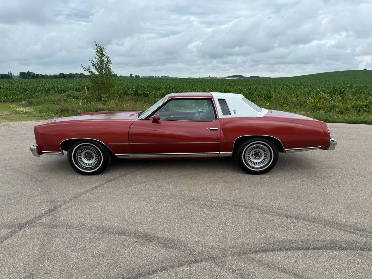 Chevrolet-monte-carlo-1977-red-17
