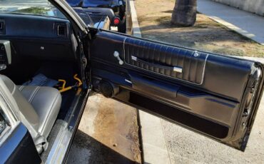 Chevrolet-monte-carlo-1979-black-12