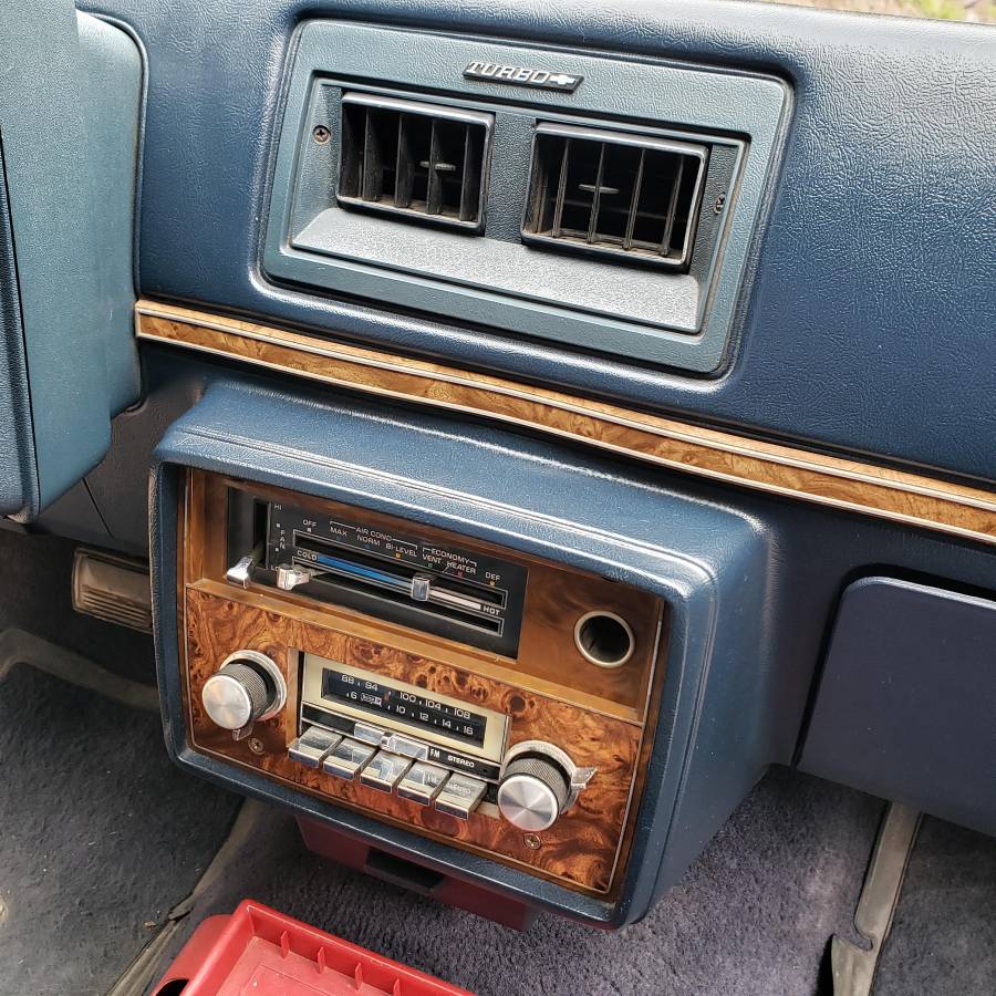 Chevrolet-monte-carlo-1980-blue-5