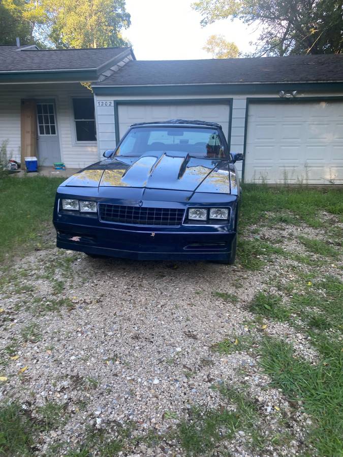 Chevrolet-monte-carlo-1983-blue-1