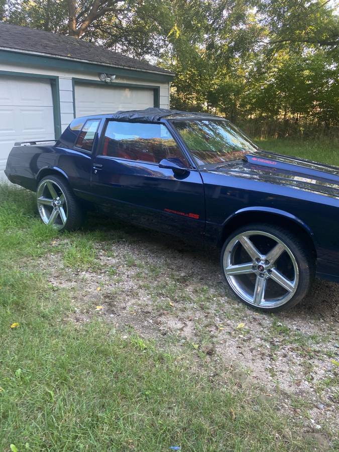 Chevrolet-monte-carlo-1983-blue