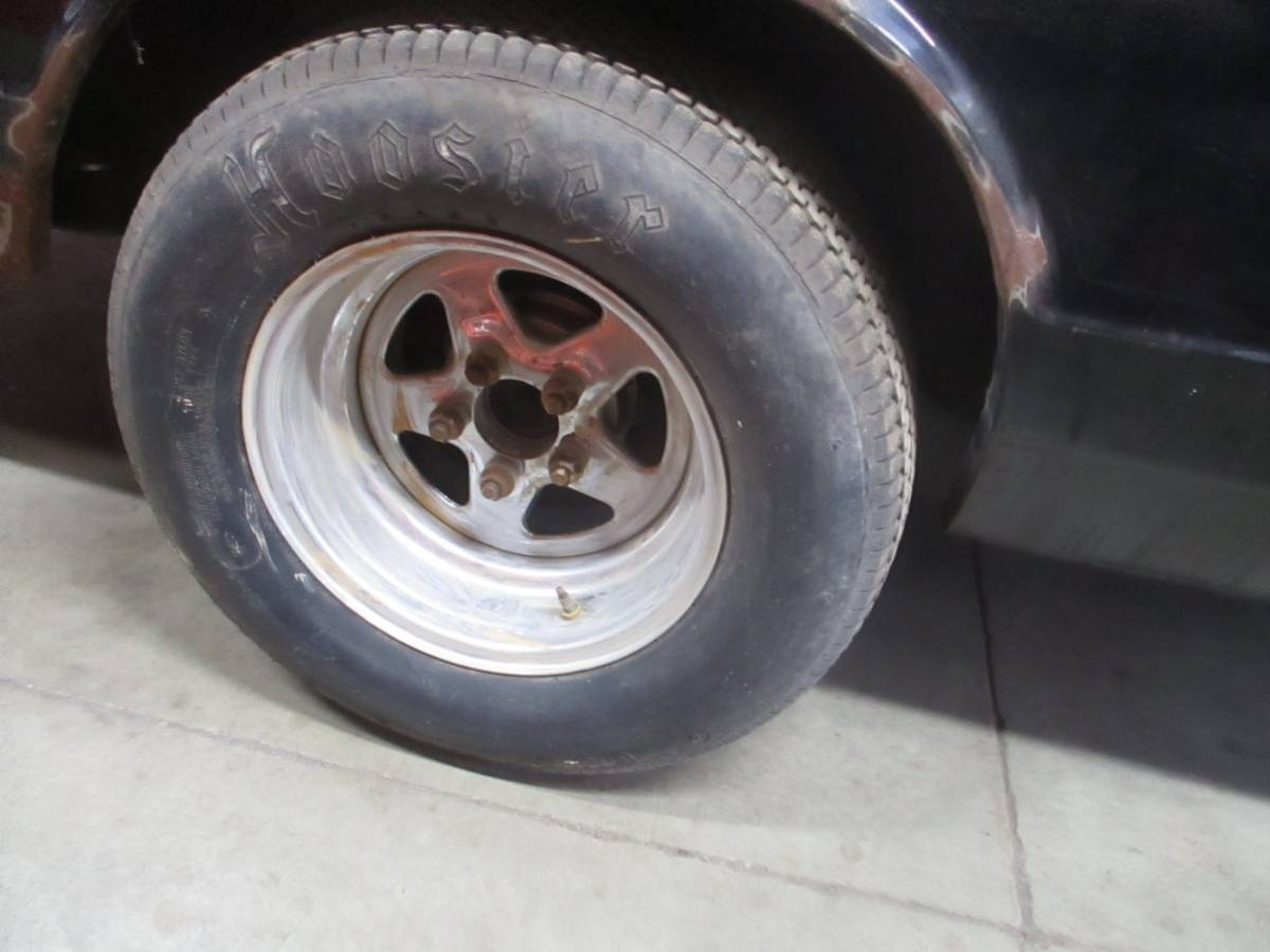 Chevrolet-monte-carlo-1986-black-1
