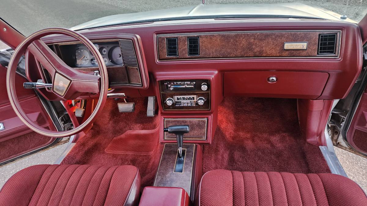 Chevrolet-monte-carlo-ls-1984-silver-7